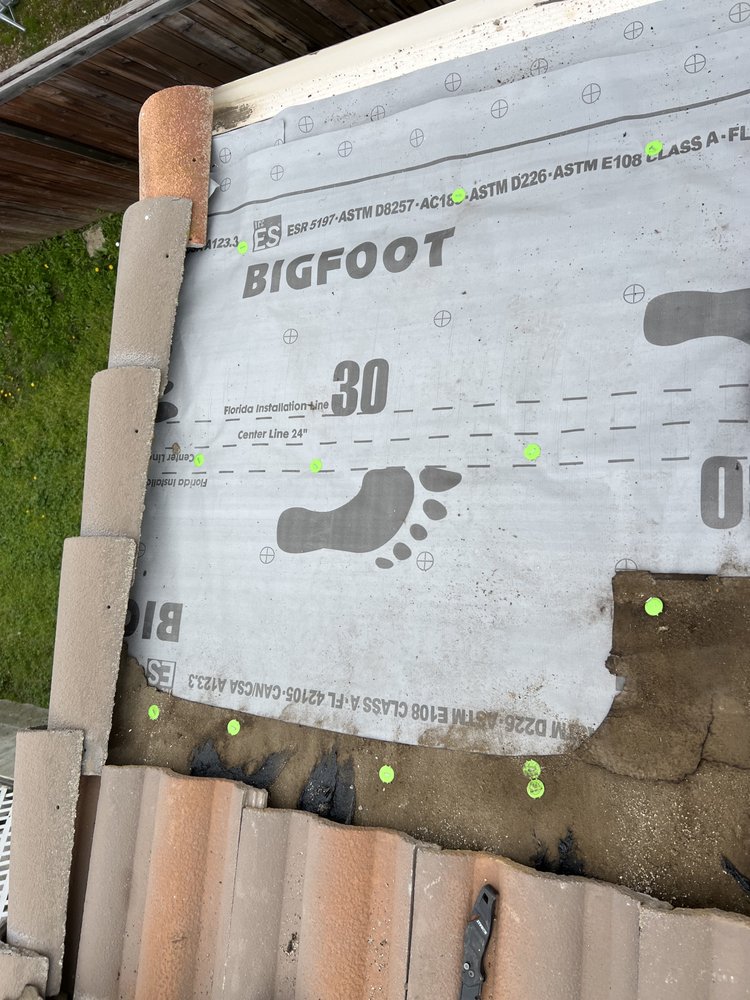 Slide of Bigfoot Roofing