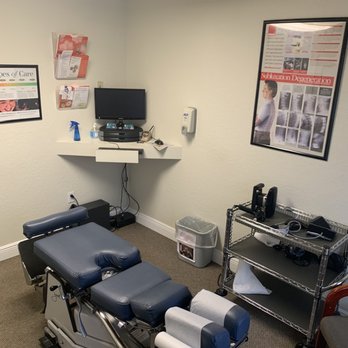 Moss Daryl L DC - Treatment room - Massage Near Me - Spring Hill, Florida Moss Daryl L DC - Treatment room - Massage Near Me - Spring Hill, Florida