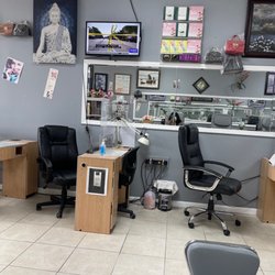 Diamond Nail - Lobby