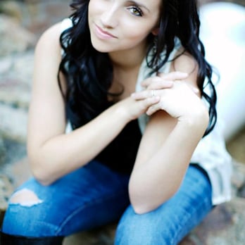 Razors Edge Salon - Hair Salons Near Me - Redding, California