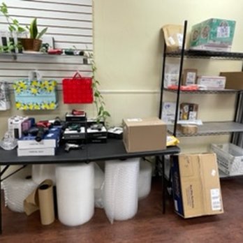 Central Pak & Mail - I'm ready to ship anything you want to send - Post Offices Near Me - Burbank, California Central Pak & Mail - I'm ready to ship anything you want to send - Post Offices Near Me - Burbank, California