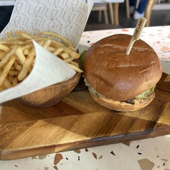 N17 The Lane - N17 Burger - Gastropubs Near Me - Los Angeles, California N17 The Lane - N17 Burger - Gastropubs Near Me - Los Angeles, California