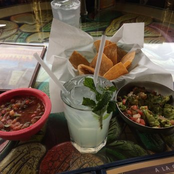 Olamendi's - Guacamole & salsa w/chips and margarita! - Mexican Near Me - Dana Point, California