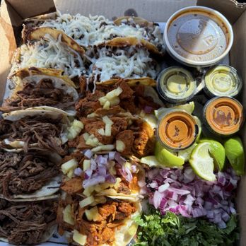 El Vagon Tacos - Birria, Asada, Al Pastor - Tacos Near Me - Las Cruces, New Mexico El Vagon Tacos - Birria, Asada, Al Pastor - Tacos Near Me - Las Cruces, New Mexico