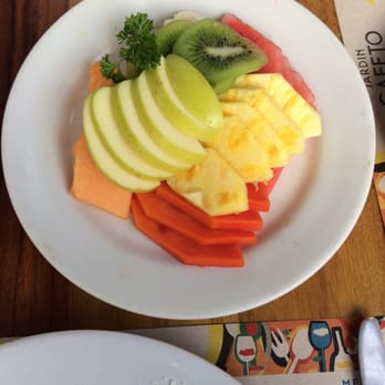 Jardín Cafeto - Plato de fruta - Breakfast & Brunch Near Me - Guadalajara, JAL Jardín Cafeto - Plato de fruta - Breakfast & Brunch Near Me - Guadalajara, JAL