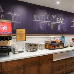 Hampton Inn Colorado Springs I-25 Central - Breakfast Area