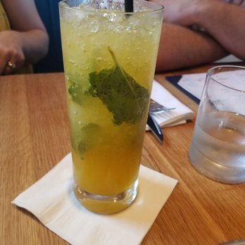 Earls Kitchen + Bar - Limeade - New American Near Me - Orlando, Florida