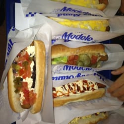 Hot-Dog Stand - Cold dogs