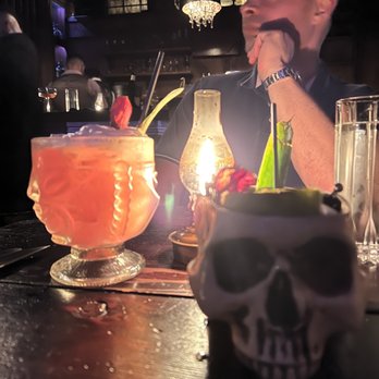Gaslamp  - Mother mayhem and sushi in Mexico. - Steakhouses Near Me - Kailua, Hawaii