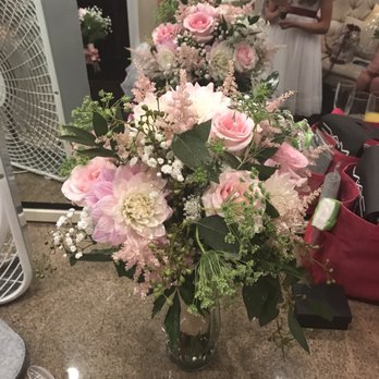 Good Scents - Side angle of bride bouquet - Florists Near Me - Oakley, California