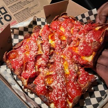 MOTO - Pepperoni! My BF ordered this one and it beats Palermo's in Laurelhurst. - Pizza Near Me - Seattle, Washington