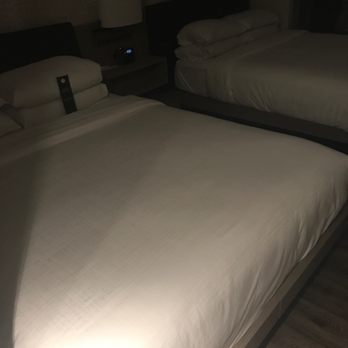 Seattle Marriott Bellevue - Hotels Near Me - Bellevue, Washington