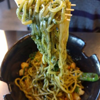 honeygrow - Shiso basil pesto sauce! - Salad Near Me - Boston, Massachusetts
