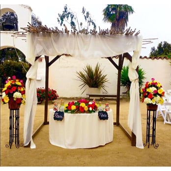 Casa Blanca Flowers - Florists Near Me - Oxnard, California