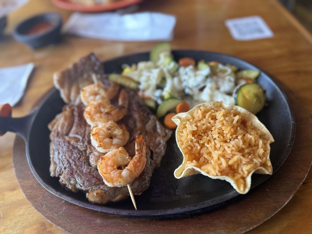 Mama Coco Cantina