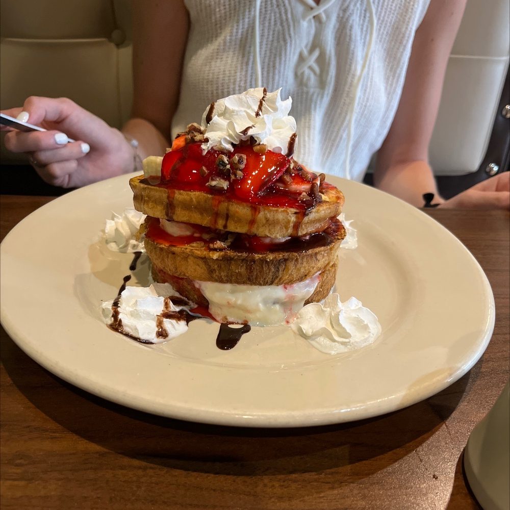 Don Delfis Pancake House and Restaurant