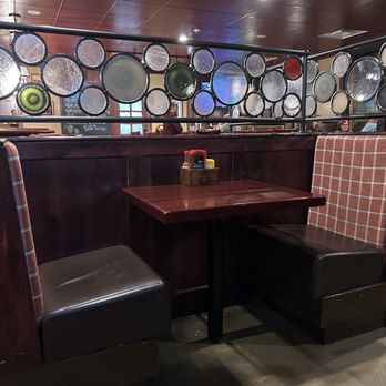 Zion Canyon Brewpub - Seating - Burgers Near Me - Springdale, Utah Zion Canyon Brewpub - Seating - Burgers Near Me - Springdale, Utah