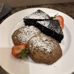 Cookies and brownies sent up to the room Cookies and brownies sent up to the room