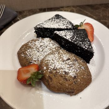 The St. Regis Deer Valley - Cookies and brownies sent up to the room - Hotels Near Me - Park City, Utah The St. Regis Deer Valley - Cookies and brownies sent up to the room - Hotels Near Me - Park City, Utah