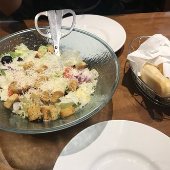 Olive Garden Italian Restaurant - Complimentary Salad and Warm Breadsticks - Italian Near Me - Hickory, North Carolina