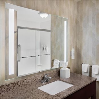Hampton Inn Poplar Bluff - Guest room bath - Hotels Near Me - Poplar Bluff, Missouri Hampton Inn Poplar Bluff - Guest room bath - Hotels Near Me - Poplar Bluff, Missouri