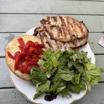 La Note - Bagnat Au Poulet Grille - French Near Me - Berkeley, California