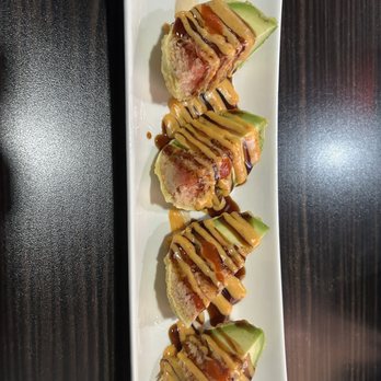Sora Sushi & Steakhouse - Avocado bomb. Lots of avocado, with spicy crab, spicy tuna, and deep fried. Pretty tasty. - Sushi Bars Near Me - Clinton, Tennessee Sora Sushi & Steakhouse - Avocado bomb. Lots of avocado, with spicy crab, spicy tuna, and deep fried. Pretty tasty. - Sushi Bars Near Me - Clinton, Tennessee