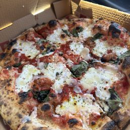 Margarita pizza