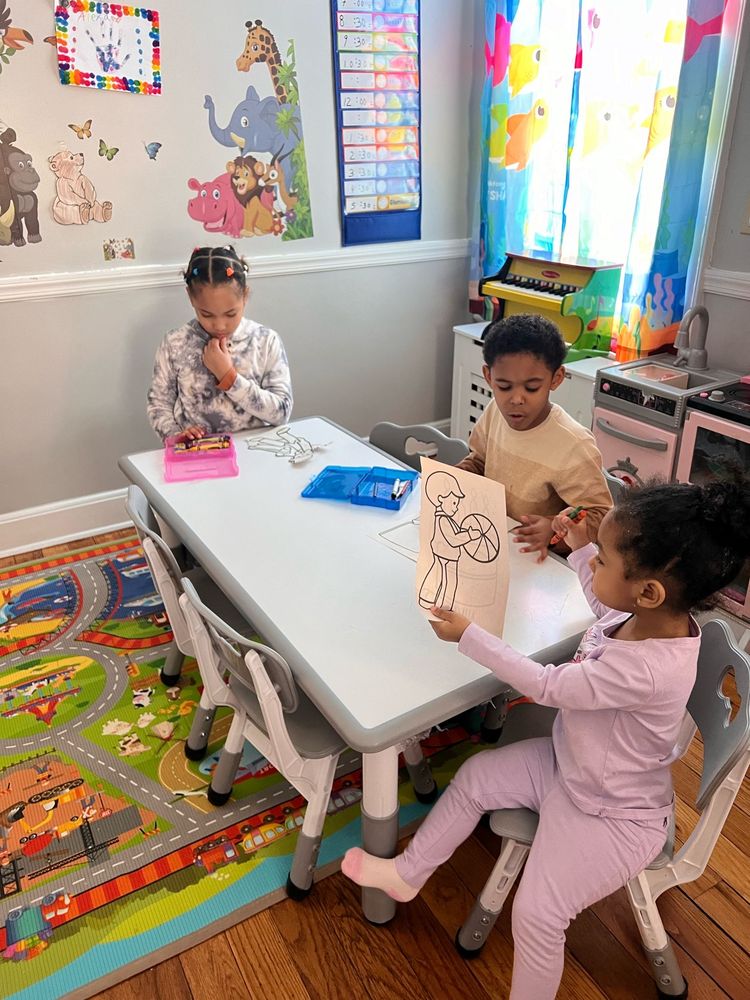 Santi And Family Daycare - childcare center in Waterbury, CT
