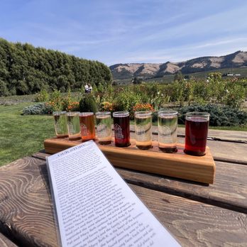 The Gorge White House - Cider flight - Wineries Near Me - Hood River, Oregon