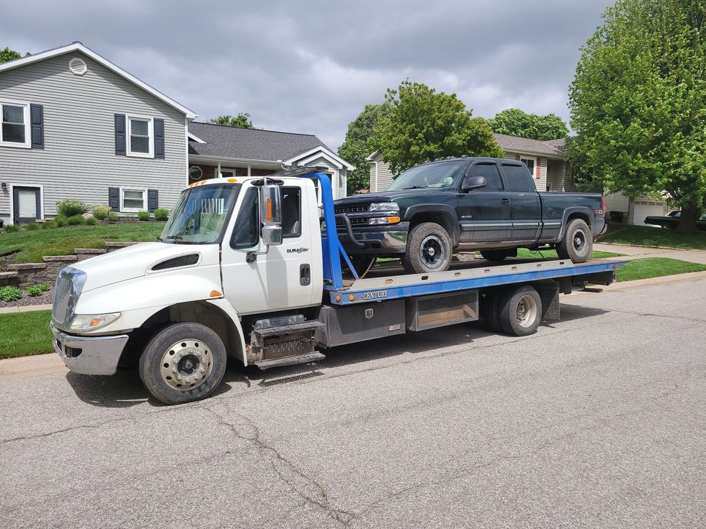 BIG RED TOWING Updated September 2024 65 Photos 3645 Adams