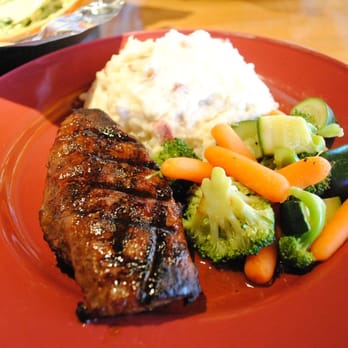 Applebee's Grill + Bar - 7 oz sirloin w/mash potatoes and veggies - Sports Bars Near Me - Modesto, California Applebee's Grill + Bar - 7 oz sirloin w/mash potatoes and veggies - Sports Bars Near Me - Modesto, California