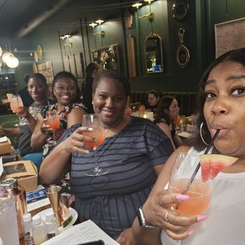 Sippin Silo - Cheers!!! - Wine Bars Near Me - Southaven, Mississippi