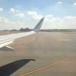 Ryanair - Ryanair wings