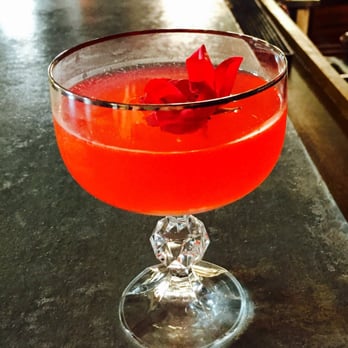 Smokestack - Craft Cocktails - Restaurants Near Me - Dubuque, Iowa