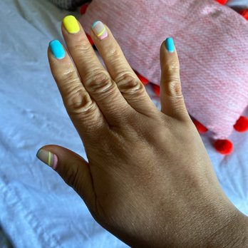 Chill N8ils studio  - Nail design by the shop - Nail Salons Near Me - Vallejo, California