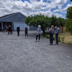 Dry Creek Peach & Produce - Their waiting line mid day on a Wednesday - popular place