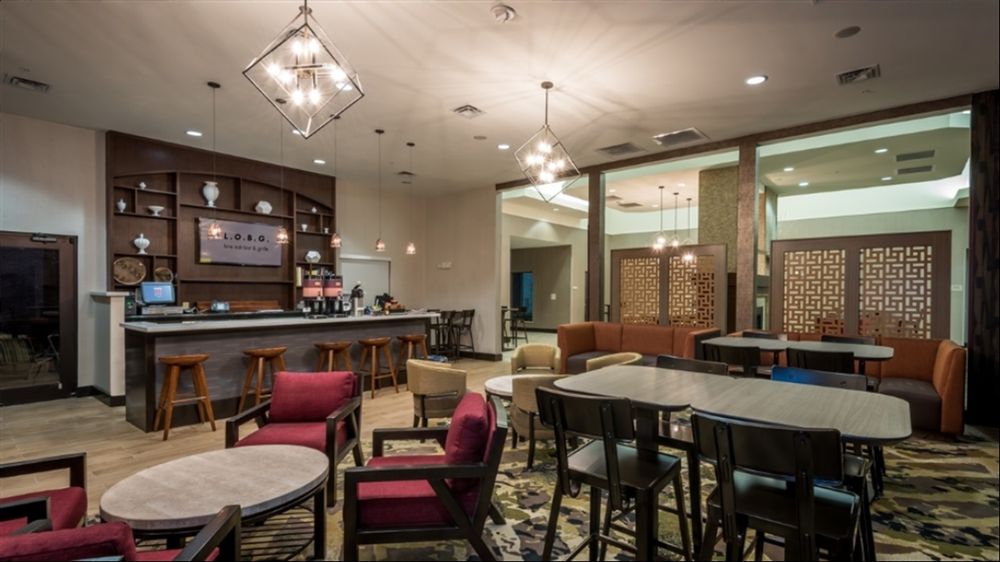 LONE OAK BAR AND GRILLE Updated September 2024 12 Photos 1434