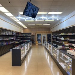 H & S Smoke Shop