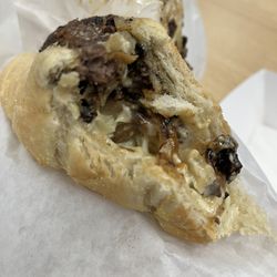 Kelly's Gourmet Foods - Mushroom cheesesteak (beef)- 12.99$