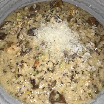 Bluebird Kitchen - Mushroom and Truffle Risotto Dinner - Cocktail Bars Near Me - Bellmore, New York