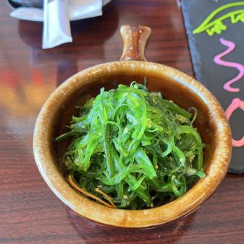 Big Bear Sushi & Thai - SEAWEED SALAD - Thai Near Me - Chicago, Illinois