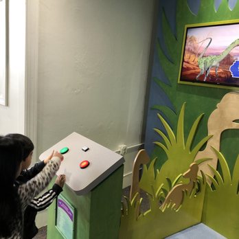 Children's Museum Group - They can't read but they had fun playing anyway. - Preschools Near Me - West Hartford, Connecticut Children's Museum Group - They can't read but they had fun playing anyway. - Preschools Near Me - West Hartford, Connecticut