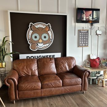 Doughfee - Lounge area - Coffee & Tea Near Me - Jacksonville, Florida Doughfee - Lounge area - Coffee & Tea Near Me - Jacksonville, Florida
