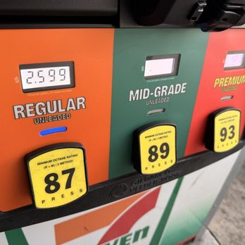 7-Eleven - Great price with their Rewards offer - Convenience Stores Near Me - Virginia Beach, Virginia