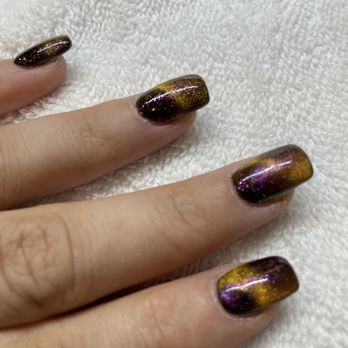 GG Salon - Cat eye gel is fun - Nail Salons Near Me - Sacramento, California GG Salon - Cat eye gel is fun - Nail Salons Near Me - Sacramento, California