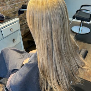 Salon Edda - Hair Salons Near Me - Chicago, Illinois