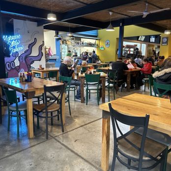 Colomitos Cocina del Mar - Interior - Seafood Near Me - Guadalajara, JAL Colomitos Cocina del Mar - Interior - Seafood Near Me - Guadalajara, JAL