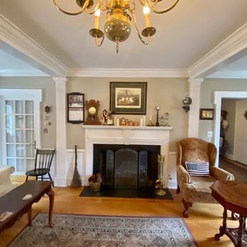 Magnolia Manor Bed & Breakfast - Hotels Near Me - Williamsburg, Virginia Magnolia Manor Bed & Breakfast - Hotels Near Me - Williamsburg, Virginia