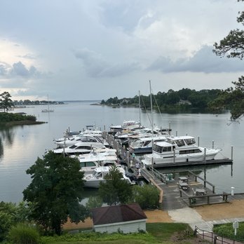 The Tides Inn - Hotels Near Me - Irvington, Virginia The Tides Inn - Hotels Near Me - Irvington, Virginia